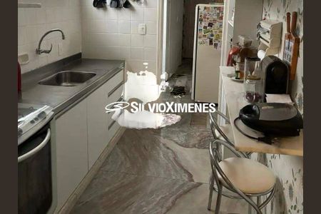 Apartamento à venda com 128m², 4 quartos e 1 vaga