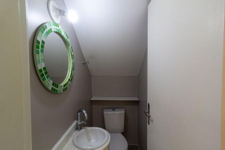 Casa de condomínio à venda com 122m², 3 quartos e 2 vagas Casa de condomínio à venda com 122m², 3 quartos e 2 vagasLavabo