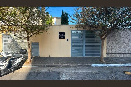 Casa de condomínio à venda com 122m², 3 quartos e 2 vagas Casa de condomínio à venda com 122m², 3 quartos e 2 vagasFachada