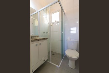 Casa de condomínio à venda com 122m², 3 quartos e 2 vagas Casa de condomínio à venda com 122m², 3 quartos e 2 vagasBanheiro Suíte