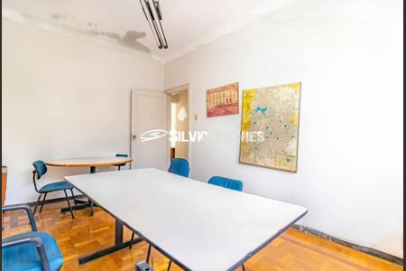 Casa à venda com 271m², 5 quartos e 2 vagas