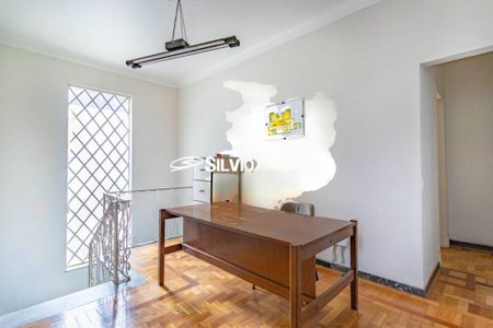 Casa à venda com 271m², 5 quartos e 2 vagas