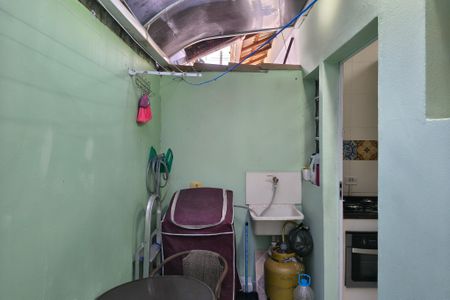 Casa de condomínio para alugar com 38m², 2 quartos e 1 vaga Casa de condomínio para alugar com 38m², 2 quartos e 1 vagaÁrea de Serviço