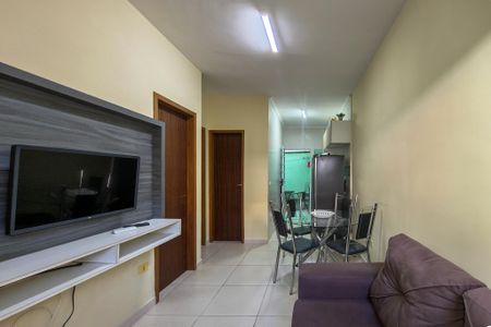 Sala de casa de condomínio para alugar com 2 quartos, 38m² em Cidade das Crianças, Praia Grande