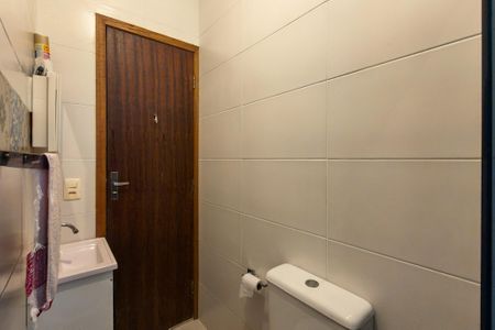 Casa de condomínio para alugar com 38m², 2 quartos e 1 vaga Casa de condomínio para alugar com 38m², 2 quartos e 1 vagaBanheiro