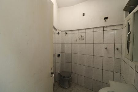 Casa para alugar com 320m², 5 quartos e 3 vagasBanheiro 2