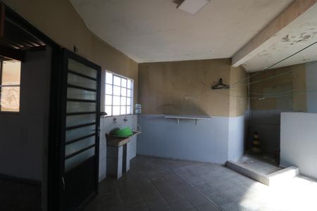 Casa para alugar com 320m², 5 quartos e 3 vagasÁrea de Serviço