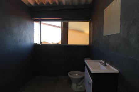 Casa para alugar com 320m², 5 quartos e 3 vagasBanheiro de Serviço