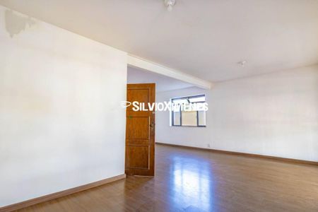 Casa à venda com 4 quartos, 320m² em São Pedro, Belo Horizonte