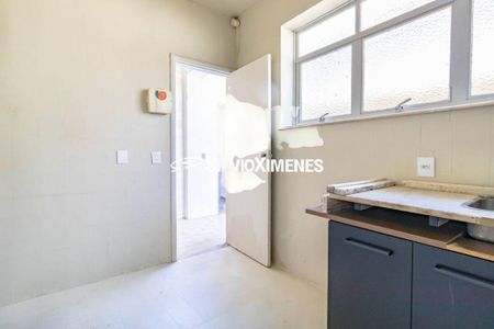 Casa à venda com 320m², 4 quartos e 2 vagas