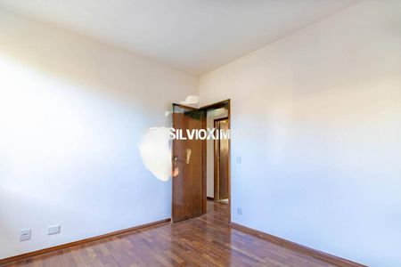 Casa à venda com 320m², 4 quartos e 2 vagas