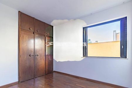 Casa à venda com 320m², 4 quartos e 2 vagas