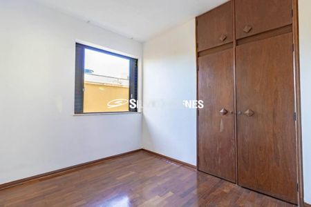 Casa à venda com 320m², 4 quartos e 2 vagas