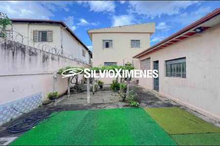 Casa à venda com 350m², 5 quartos e 2 vagas