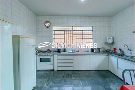 Casa à venda com 350m², 5 quartos e 2 vagas