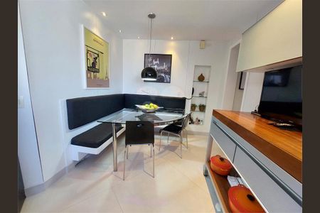 Apartamento à venda com 218m², 3 quartos e 4 vagas