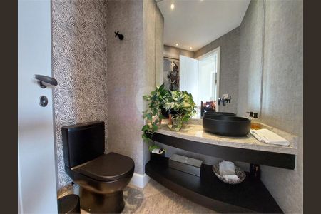 Apartamento à venda com 218m², 3 quartos e 4 vagas