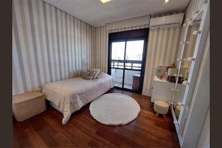 Apartamento à venda com 218m², 3 quartos e 4 vagas