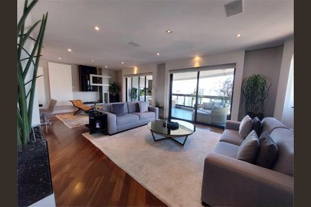 Apartamento à venda com 218m², 3 quartos e 4 vagas