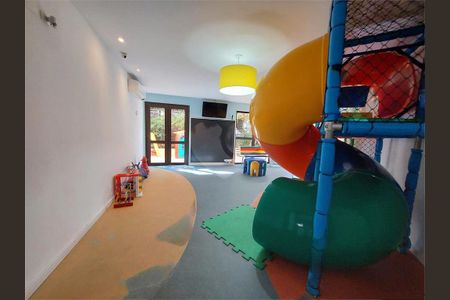 Apartamento à venda com 218m², 3 quartos e 4 vagas