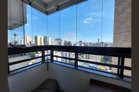 Apartamento à venda com 218m², 3 quartos e 4 vagas