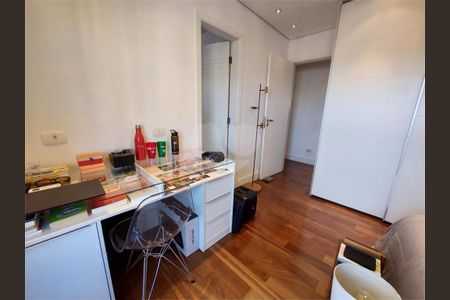 Apartamento à venda com 218m², 3 quartos e 4 vagas