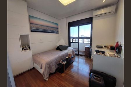 Apartamento à venda com 218m², 3 quartos e 4 vagas