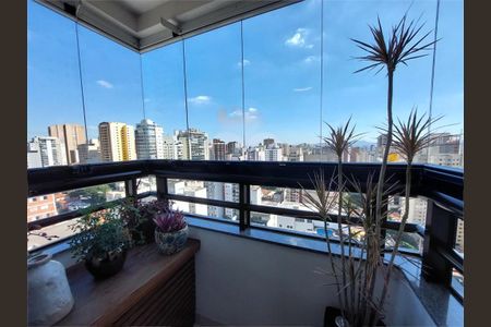 Apartamento à venda com 218m², 3 quartos e 4 vagas