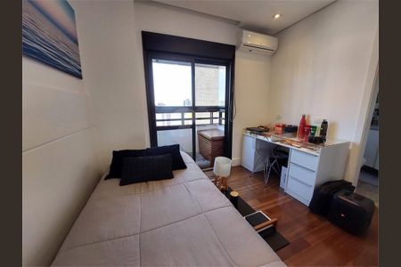 Apartamento à venda com 218m², 3 quartos e 4 vagas
