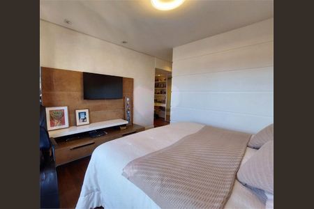Apartamento à venda com 218m², 3 quartos e 4 vagas