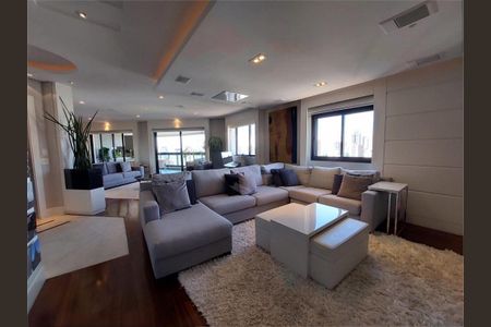 Apartamento à venda com 218m², 3 quartos e 4 vagas