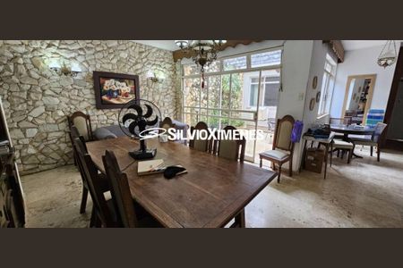 Casa à venda com 3 quartos, 285m² em São Lucas, Belo Horizonte