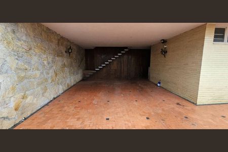 Casa à venda com 285m², 3 quartos e 4 vagas
