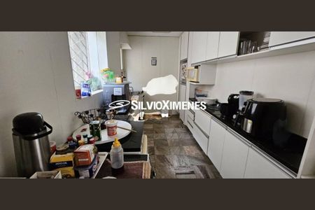 Casa à venda com 285m², 3 quartos e 4 vagas