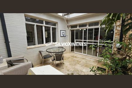 Casa à venda com 285m², 3 quartos e 4 vagas