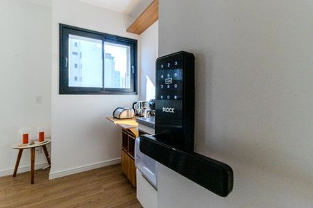 Studio para alugar com 25m², 1 quarto e sem vaga Studio para alugar com 25m², 1 quarto e sem vagaFechadura Eletrônica