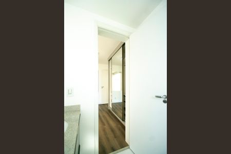 Apartamento à venda com 110m², 2 quartos e 2 vagas Apartamento à venda com 110m², 2 quartos e 2 vagasBanheiro da suíte 01