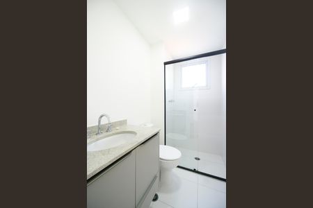 Apartamento à venda com 110m², 2 quartos e 2 vagas Apartamento à venda com 110m², 2 quartos e 2 vagasBanheiro da suíte 01