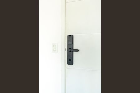 Apartamento à venda com 110m², 2 quartos e 2 vagas Apartamento à venda com 110m², 2 quartos e 2 vagasFechadura eletrônica