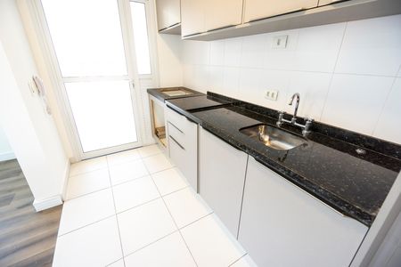 Apartamento à venda com 110m², 2 quartos e 2 vagas Apartamento à venda com 110m², 2 quartos e 2 vagasPia