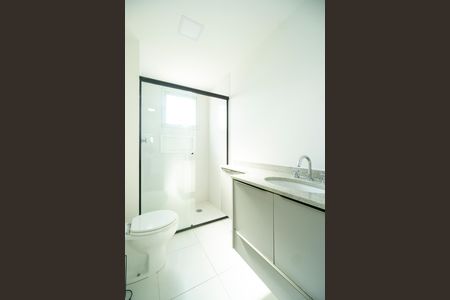 Apartamento à venda com 110m², 2 quartos e 2 vagas Apartamento à venda com 110m², 2 quartos e 2 vagasBanheiro da suíte 01