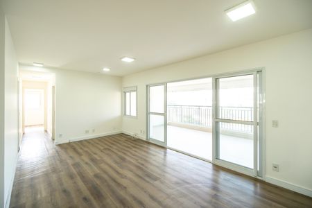 Apartamento à venda com 110m², 2 quartos e 2 vagas Apartamento à venda com 110m², 2 quartos e 2 vagasSala
