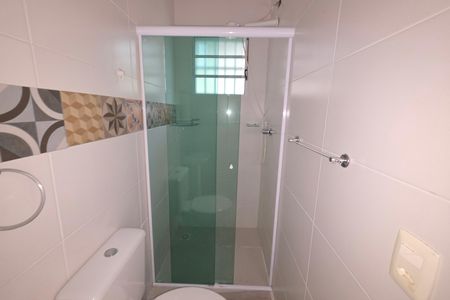 Casa de condomínio para alugar com 41m², 2 quartos e 1 vaga Casa de condomínio para alugar com 41m², 2 quartos e 1 vagaBanheiro