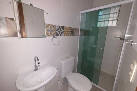 Casa de condomínio para alugar com 41m², 2 quartos e 1 vaga Casa de condomínio para alugar com 41m², 2 quartos e 1 vagaBanheiro