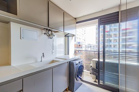 Apartamento para alugar com 100m², 2 quartos e 2 vagas Apartamento para alugar com 100m², 2 quartos e 2 vagasDetalhe da area de serviço