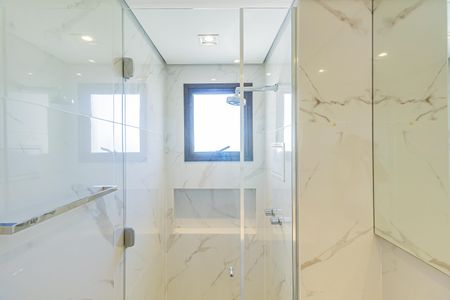Apartamento para alugar com 100m², 2 quartos e 2 vagas Apartamento para alugar com 100m², 2 quartos e 2 vagasBanheiro da Suíte 2
