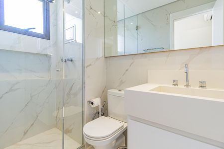 Apartamento para alugar com 100m², 2 quartos e 2 vagas Apartamento para alugar com 100m², 2 quartos e 2 vagasBanheiro da Suíte 2