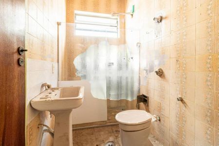Casa à venda com 270m², 4 quartos e 3 vagas