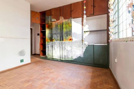 Casa à venda com 270m², 4 quartos e 3 vagas