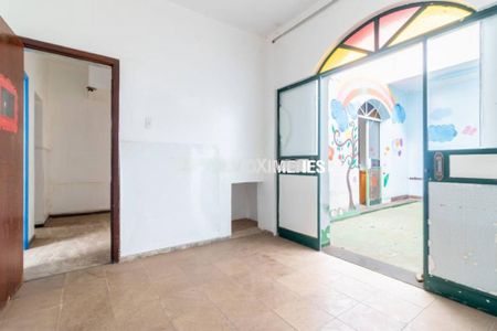 Casa à venda com 270m², 4 quartos e 3 vagas